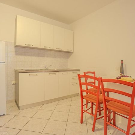 Bepic Quiet Location On A Beautiful Bay Appartement Metajna Buitenkant foto