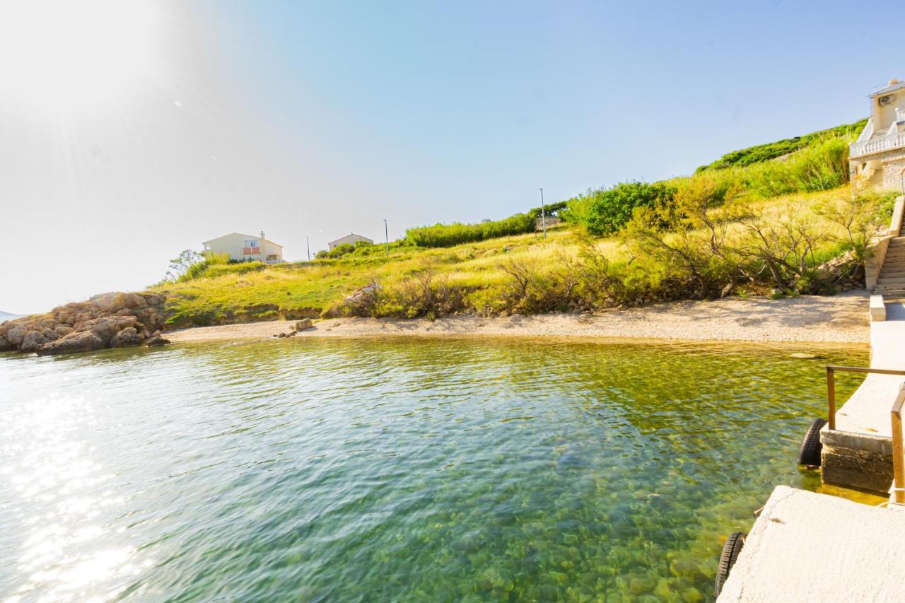 Bepic Quiet Location On A Beautiful Bay Appartement Metajna Buitenkant foto