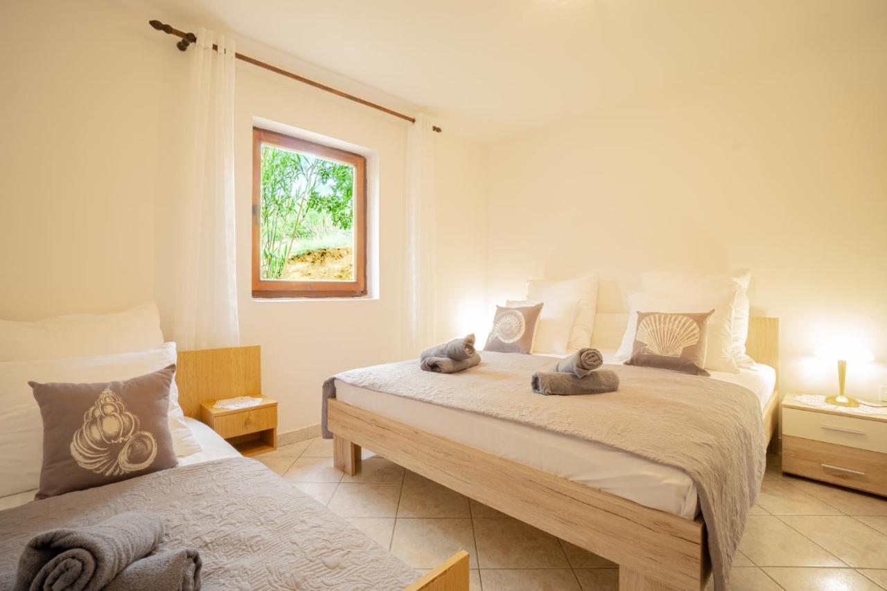 Bepic Quiet Location On A Beautiful Bay Appartement Metajna Buitenkant foto