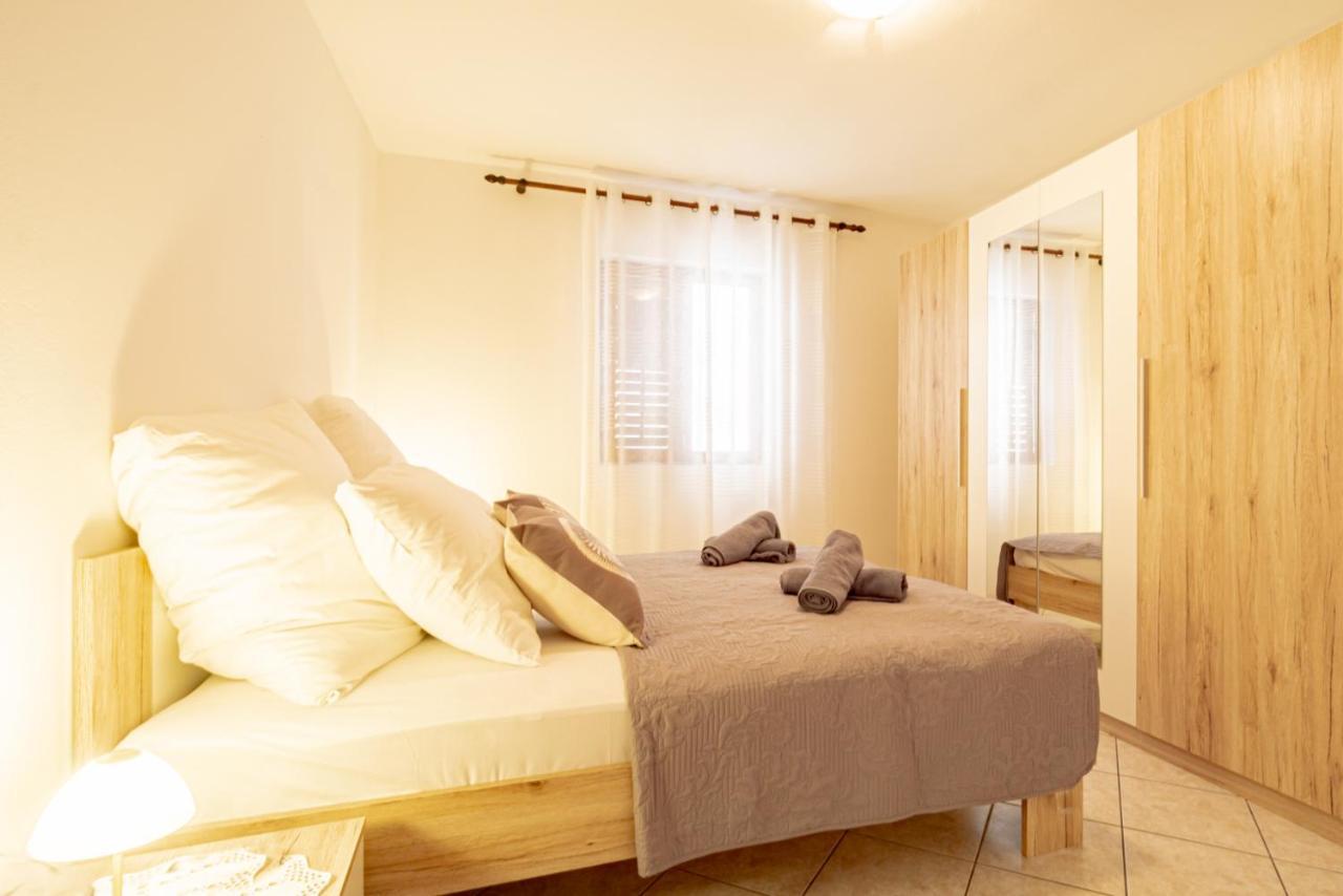 Bepic Quiet Location On A Beautiful Bay Appartement Metajna Buitenkant foto
